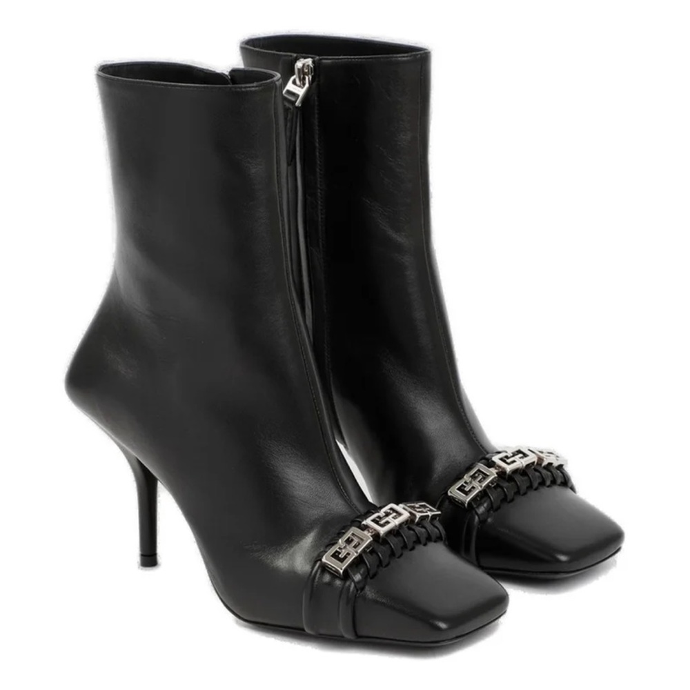 Givenchy Elegant Black Heeled Boots